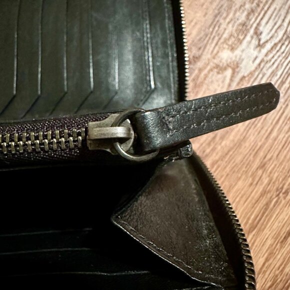 Vintage BURBERRY Metallic red wallet with zip closure Y2K - Picture 7 of 16